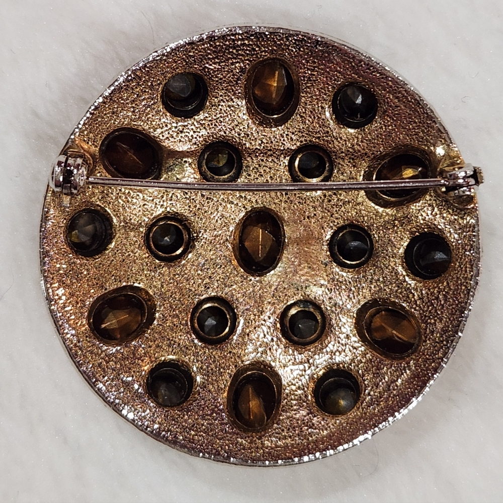 Vintage Brooch with Multicolor Bezel Set Gems - Picture 5 of 6